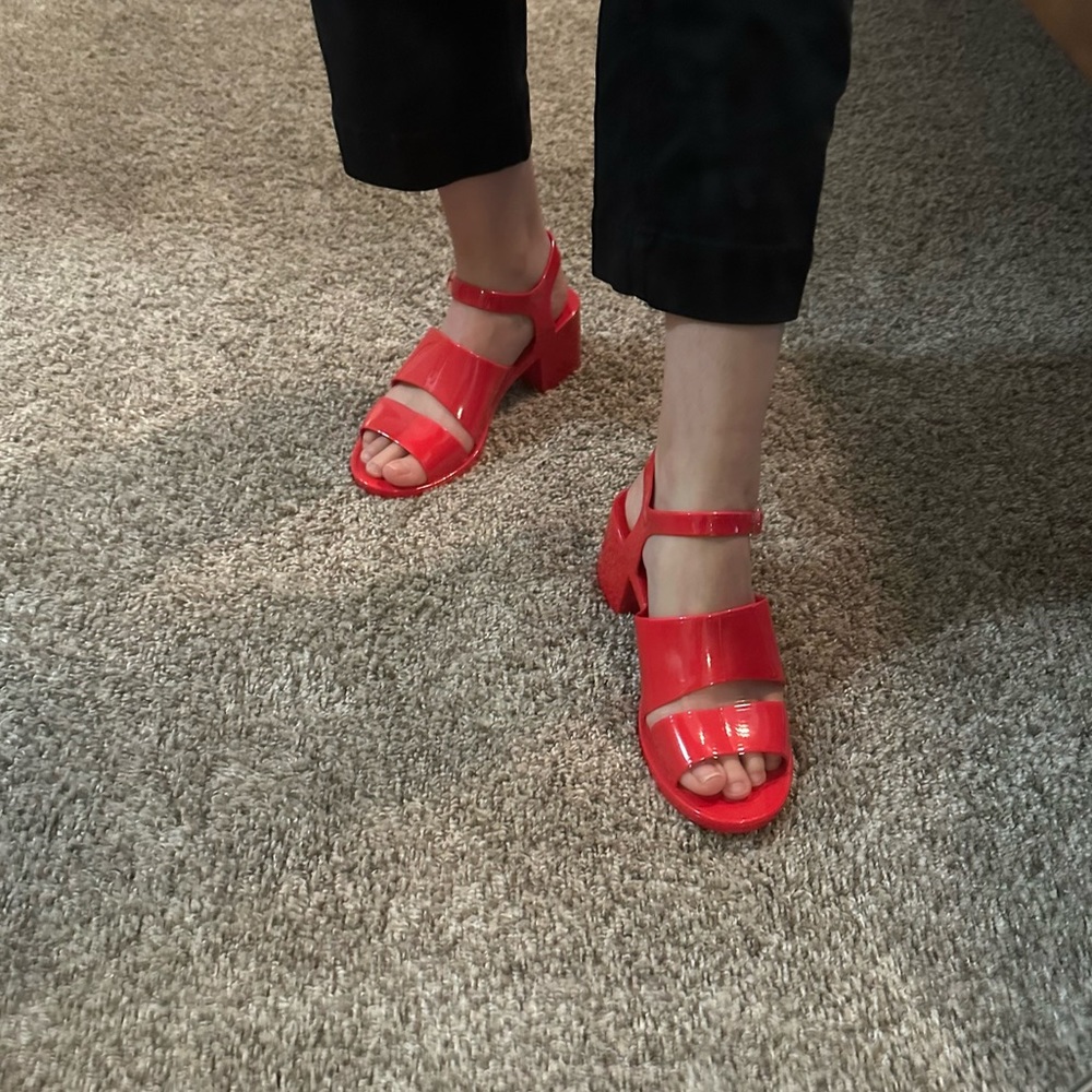 Los Angeles Apparel Red PVC Jelly Sandals